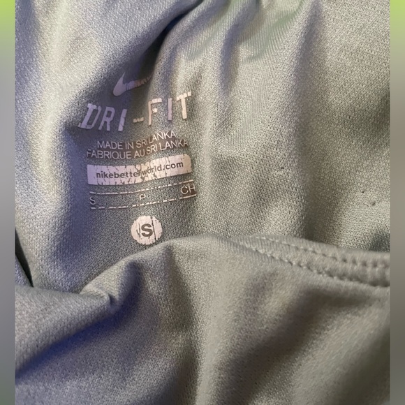 Three pair of Nike athletic running shorts with the inner short - Picture 6 of 6